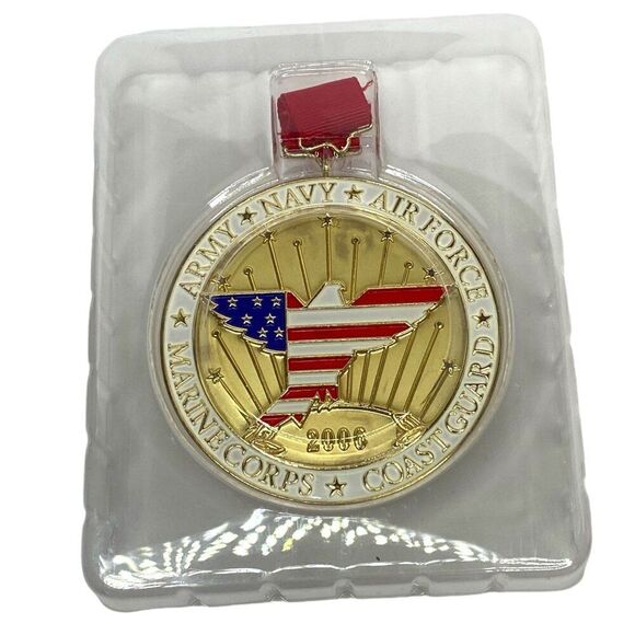 The Proud and Brave Metal Armed Forces 2006 Hallmark Keepsake Ornament - Picture 3 of 5